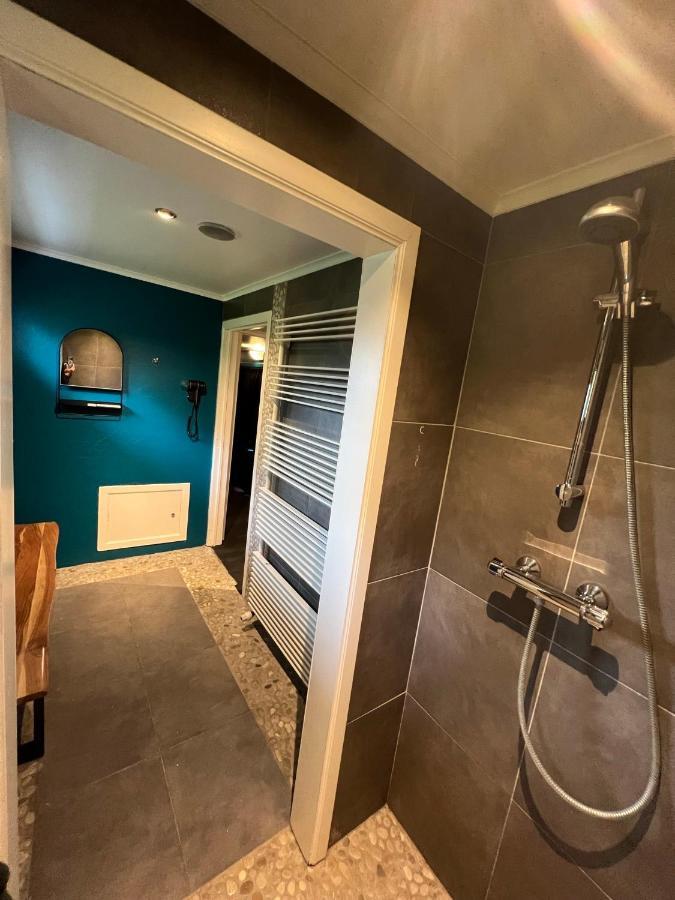Hotel Le Wellness Privatif Seraing Esterno foto